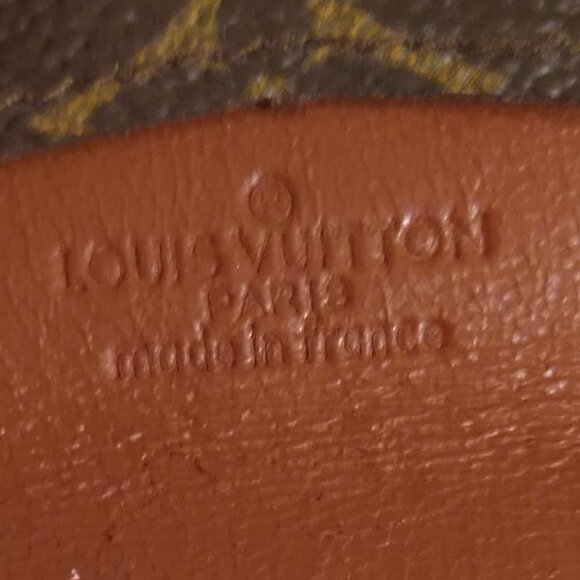 Louis Vuitton Monogram Card Wallet - Picture 11 of 11